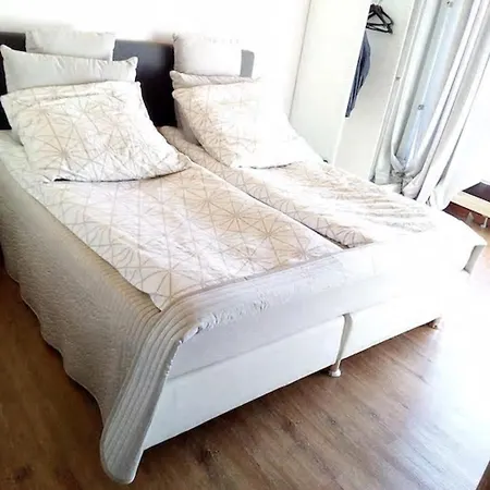 Bames Badurach Metzingen Stuttgart Apartament *